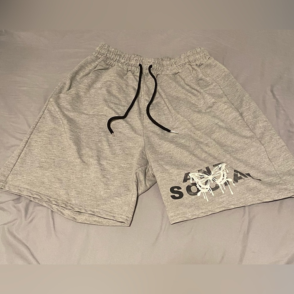 Men’s Anti-social shorts